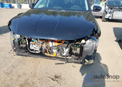 2022 Hyundai Tucson Hybrid Blue z USA, uszkodzony, nr VIN KM8JBCA18NU079016